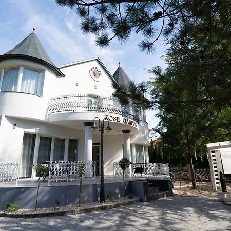 Nyíregyháza Villa Rose Garden المظهر الخارجي الصورة