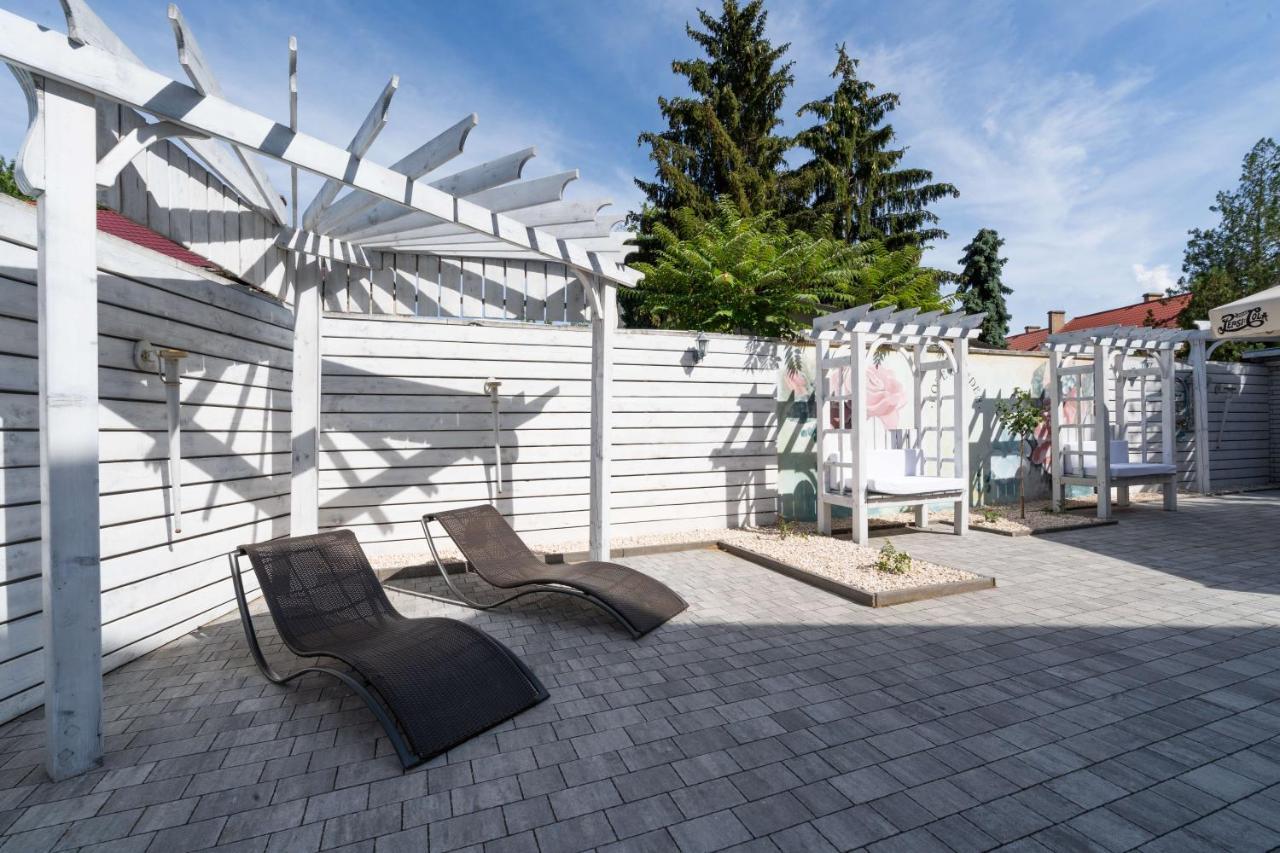 Nyíregyháza Villa Rose Garden المظهر الخارجي الصورة